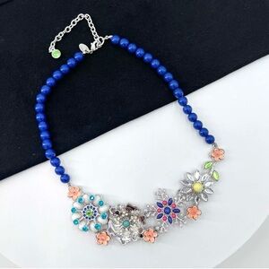 𝙇𝙞𝙖 𝙎𝙤𝙥𝙝𝙞𝙖 Necklace Floral Blue “Full Bloom” Short Statement